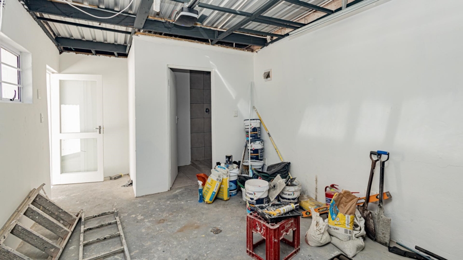 11 Bedroom Property for Sale in Richmond Estate Western Cape